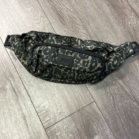 PINK Victoria's Secret Handbags - Victoria’s Secret Pink Animal Print Pouch New